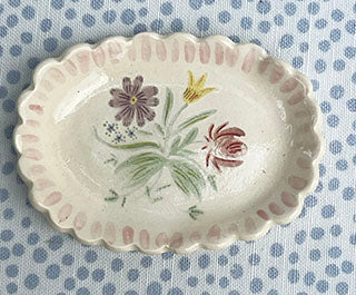 Scalloped Dish * Folksy