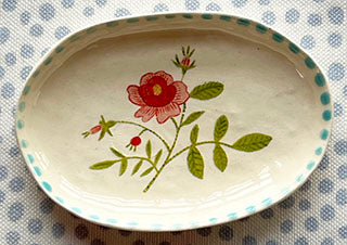 Pottery * Wee Dish * Rose