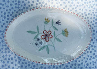 Dishes * 4 Inch Oval * Sewing Flowers