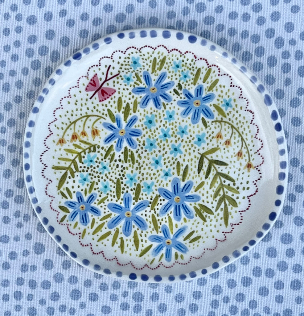 Pottery * Round Dish * Blue Bouquet