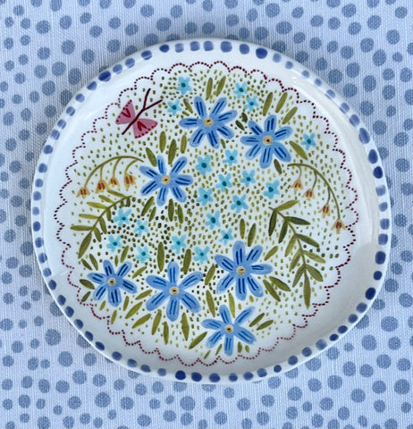 Pottery * Round Dish * Blue Bouquet