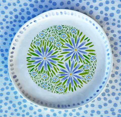 Pottery * Round Dish * Violet Shasta
